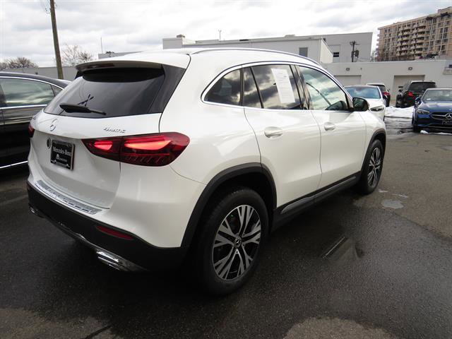 Used 2025 Mercedes-Benz GLA 250 4MATIC image 4