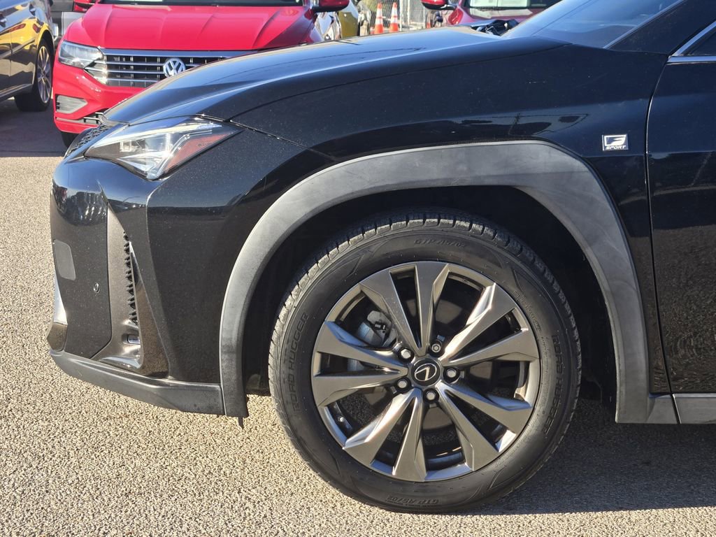 Used 2019 Lexus UX 200 F Sport w/ F Sport Premium Package image 6