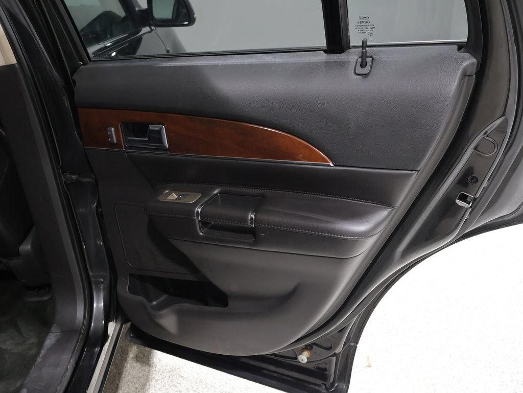 Used 2013 Lincoln MKX AWD image 21