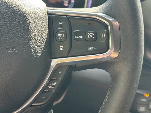 Used 2026 RAM 2500 Laramie AWD/4WD image 33