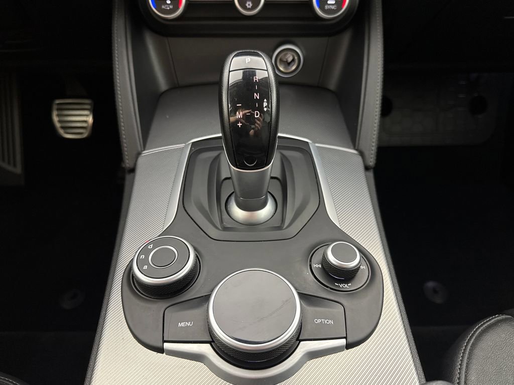Used 2018 Alfa Romeo Stelvio Sport w/ Quick Order Package 22J Sport image 18