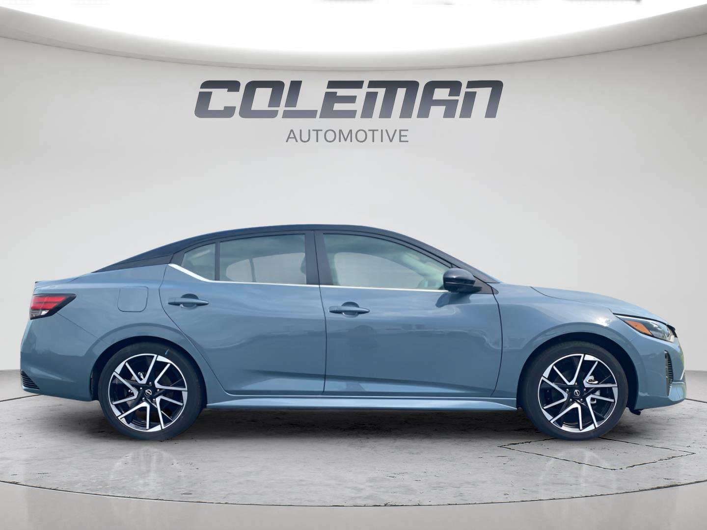 New 2025 Nissan Sentra SR w/ SR Premium Package image 6