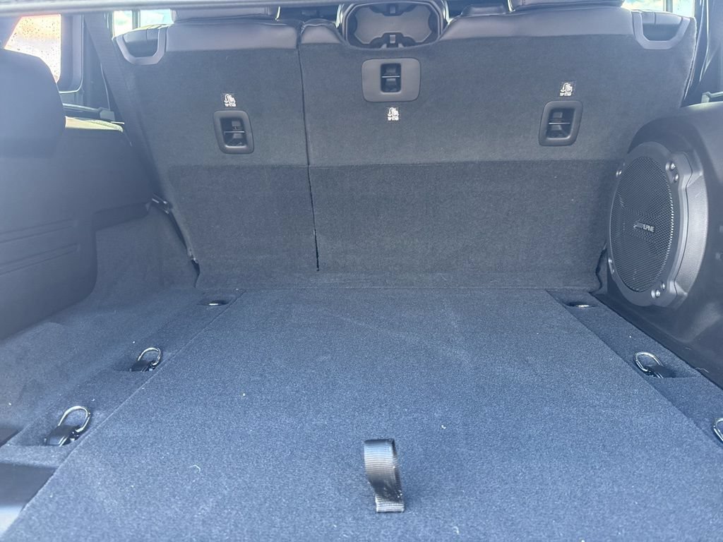 New 2025 Jeep Wrangler Unlimited Sahara AWD/4WD image 35
