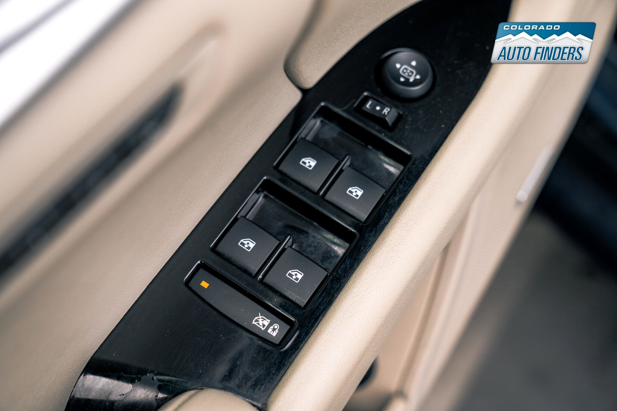 Used 2014 Cadillac XTS Luxury w/ Driver Awareness Package image 9