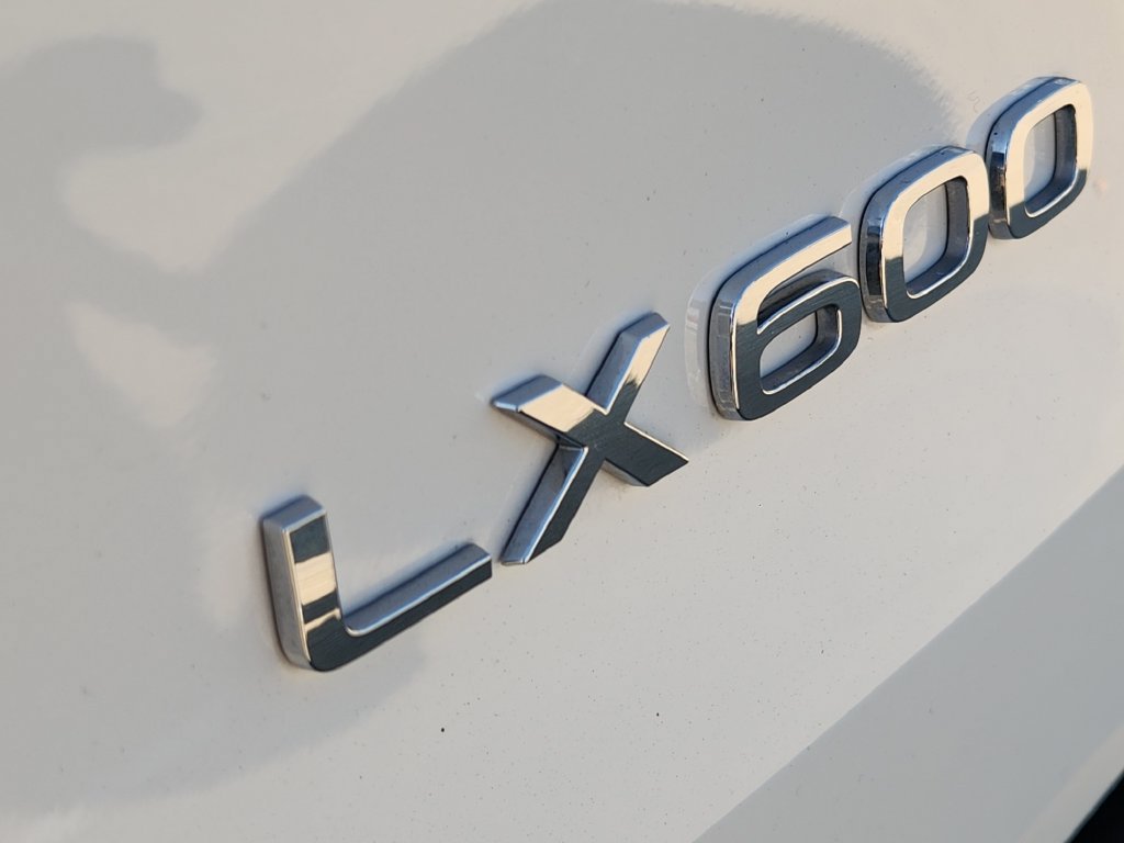 Used 2023 Lexus LX 600 F Sport w/ Accessory Package (Z1) AWD/4WD image 12