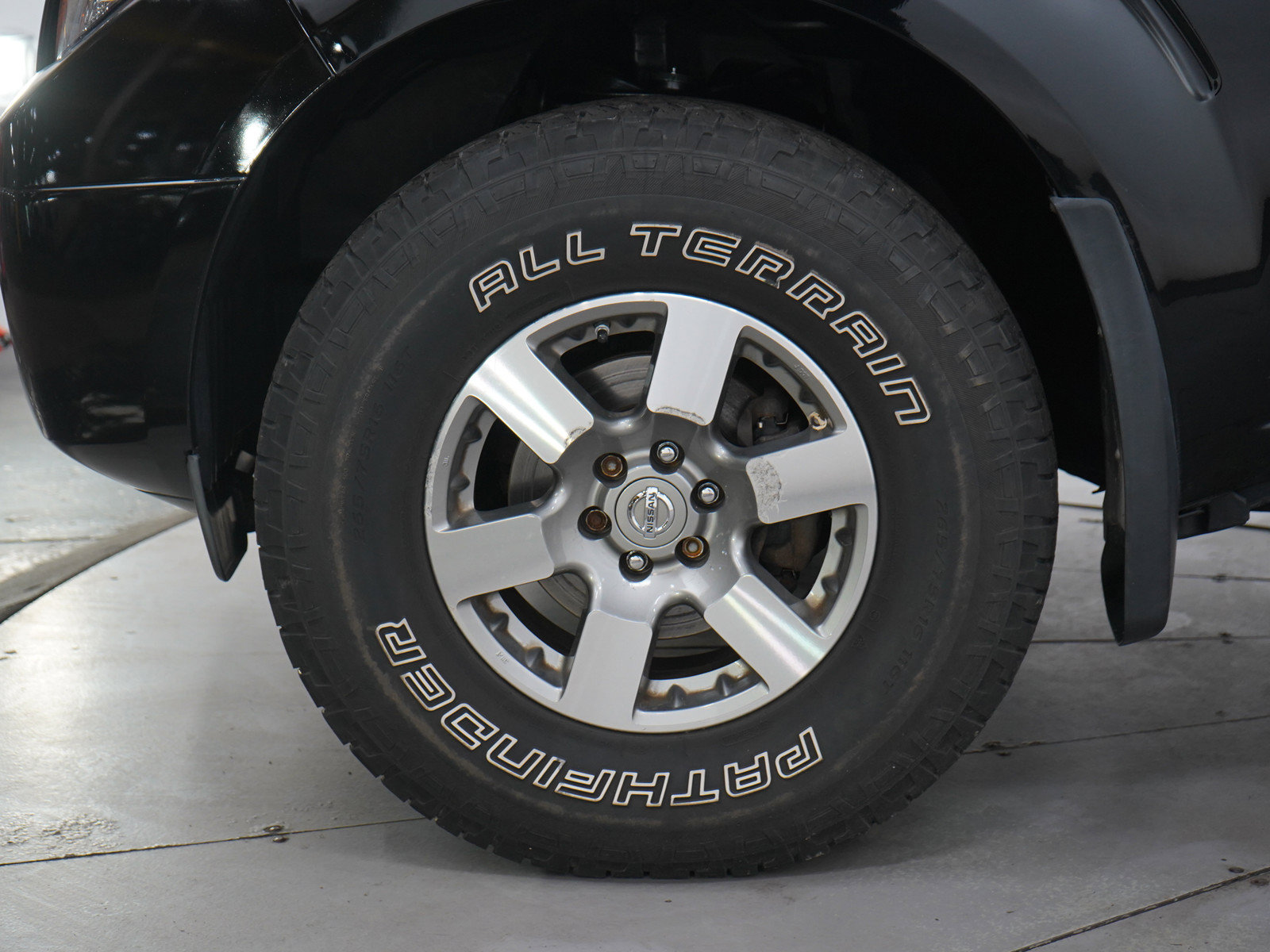 Used 2012 Nissan Frontier PRO-4X AWD/4WD image 28