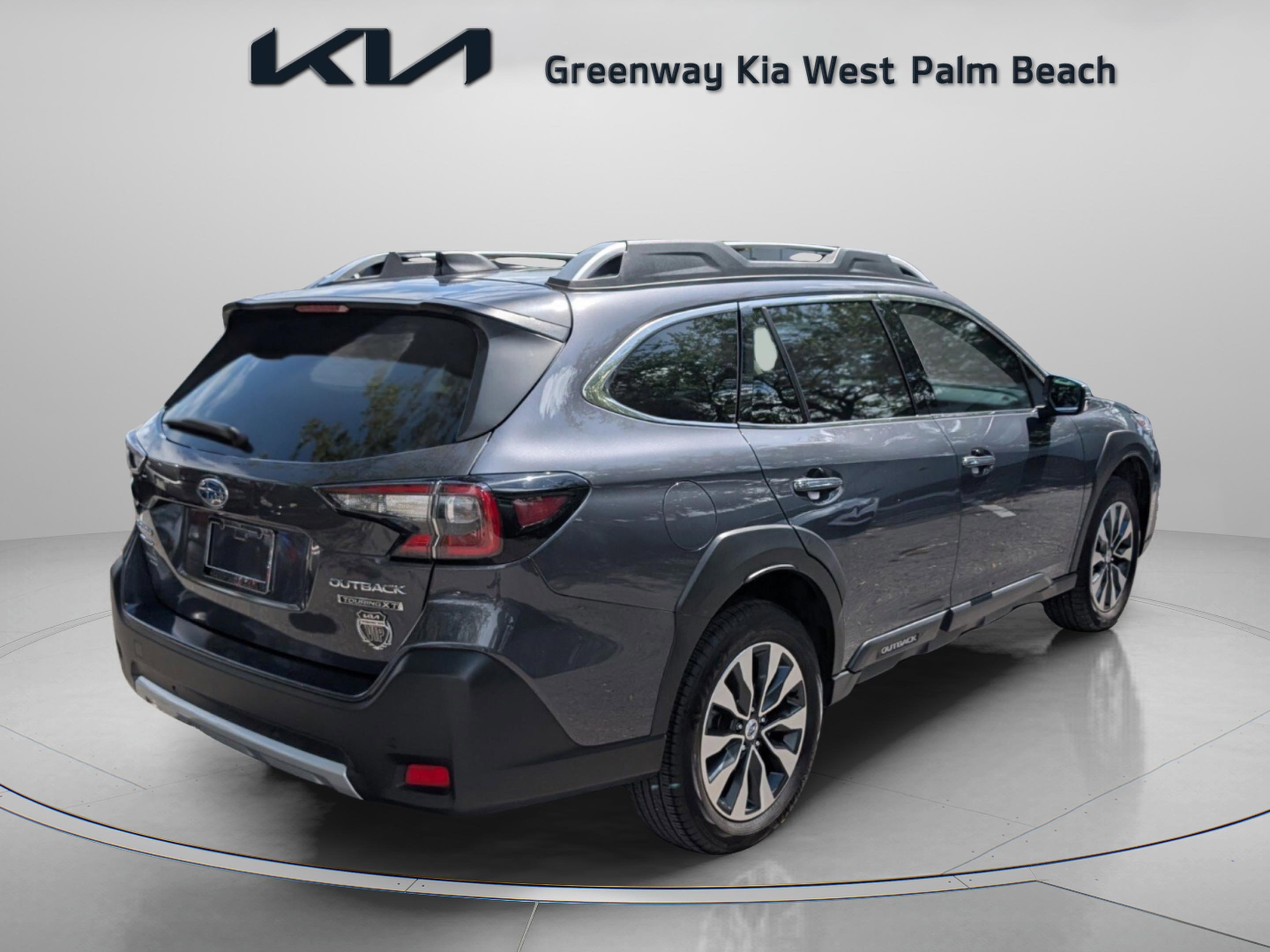 Used 2023 Subaru Outback Touring XT AWD/4WD image 7