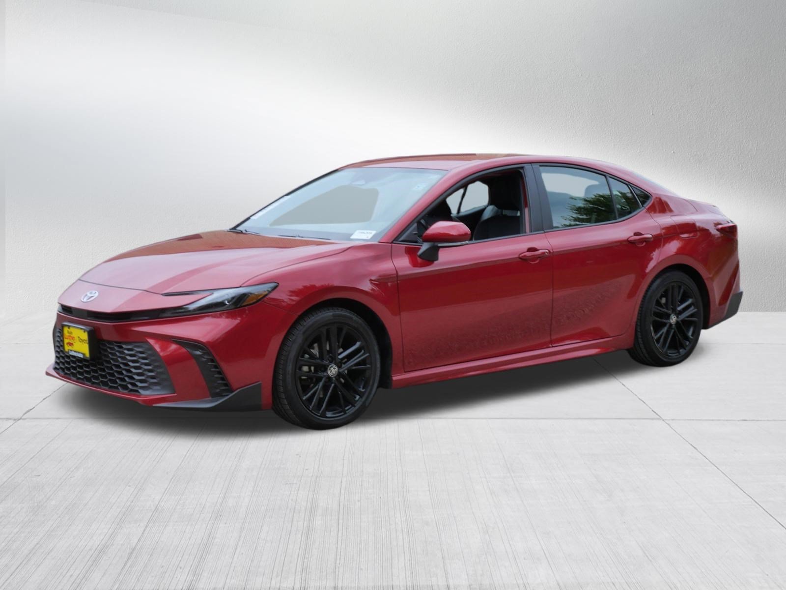 Certified 2025 Toyota Camry SE FWD image 3