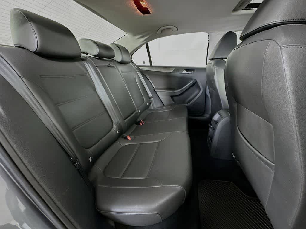Used 2014 Volkswagen Jetta TDI FWD image 31