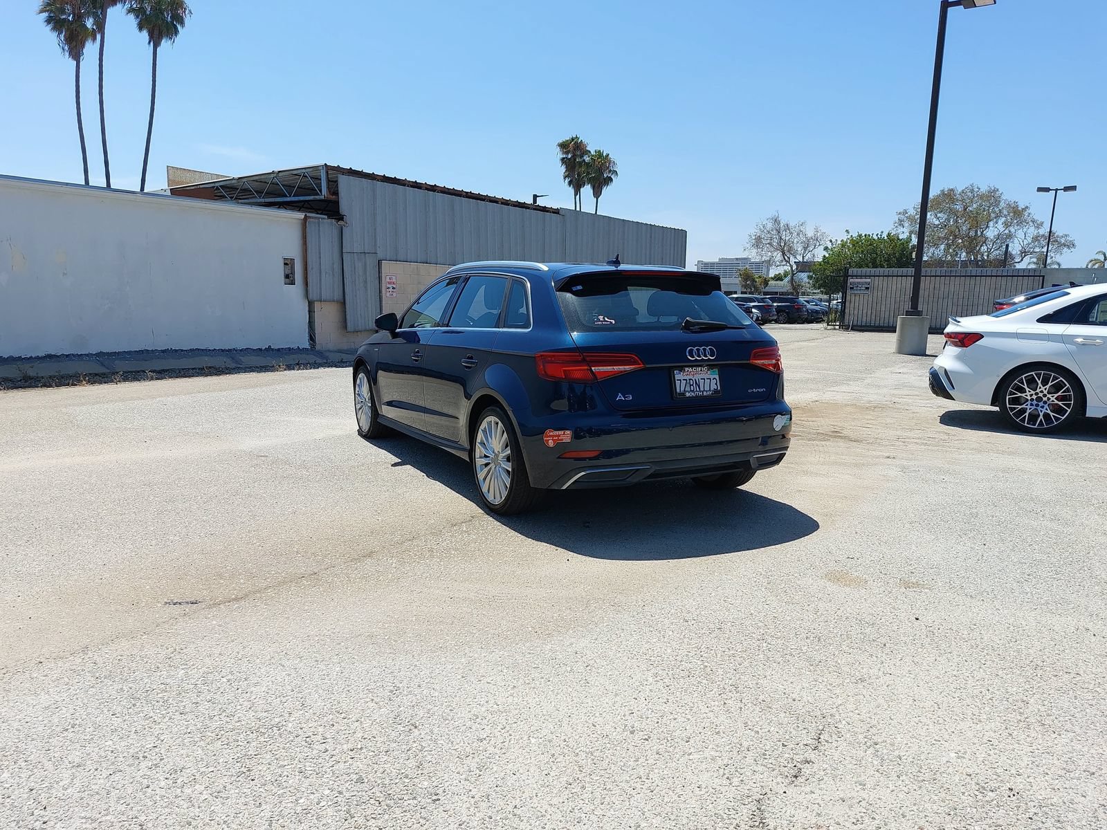 Used 2017 Audi A3 e-tron Premium Plus w/ Technology Package FWD image 4