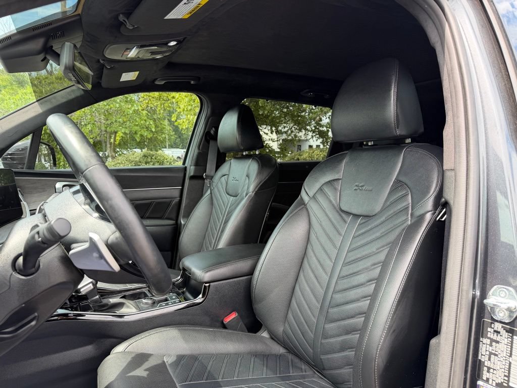 Certified 2025 Kia Sorento SX Prestige AWD/4WD image 11