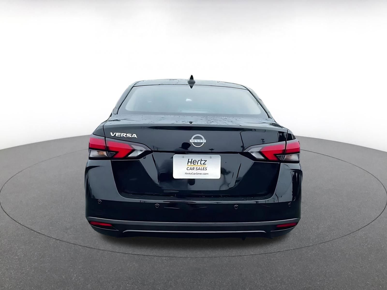 Used 2025 Nissan Versa SV image 12