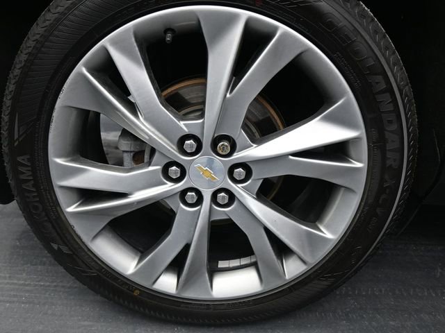 Used 2019 Chevrolet Blazer Premier w/ Sun and Wheels Package image 32