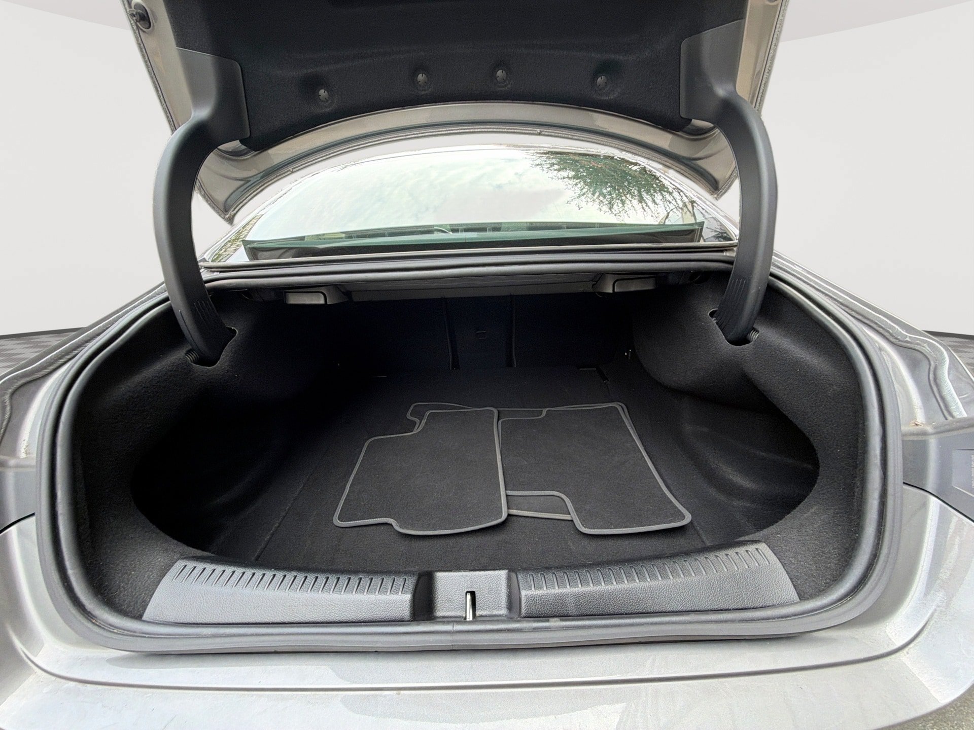 Used 2025 Mercedes-Benz CLA 250 4MATIC image 22