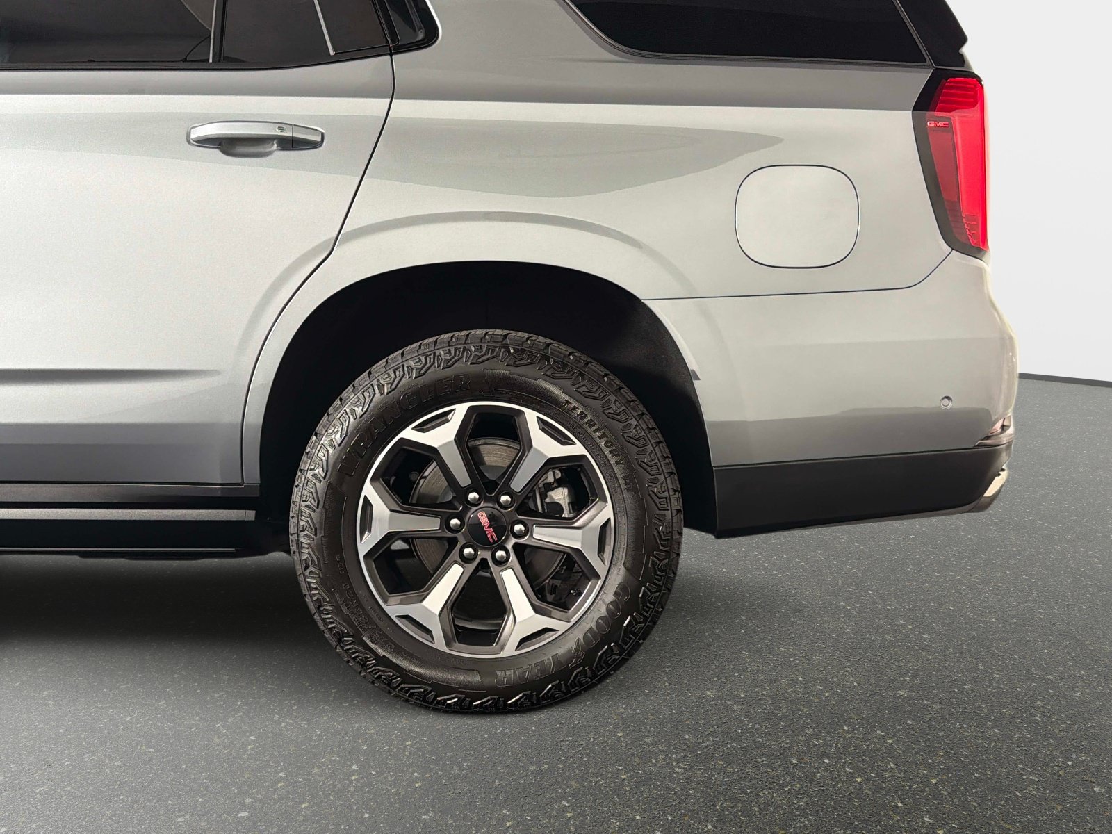 Used 2026 GMC Yukon AT4 Ultimate AWD/4WD image 13
