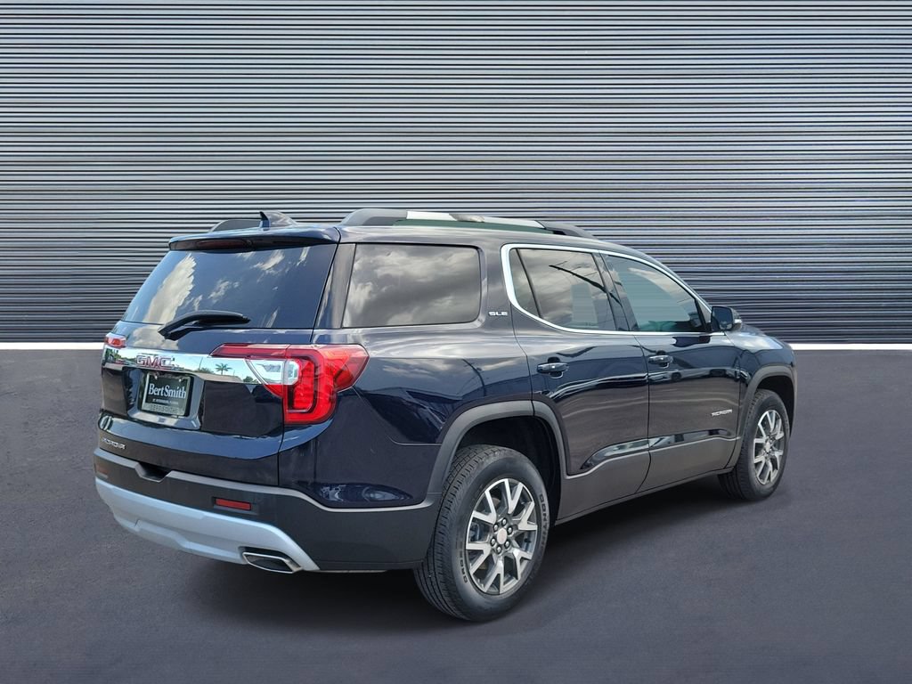 Used 2021 GMC Acadia SLE w/ Driver Convenience Package FWD image 3