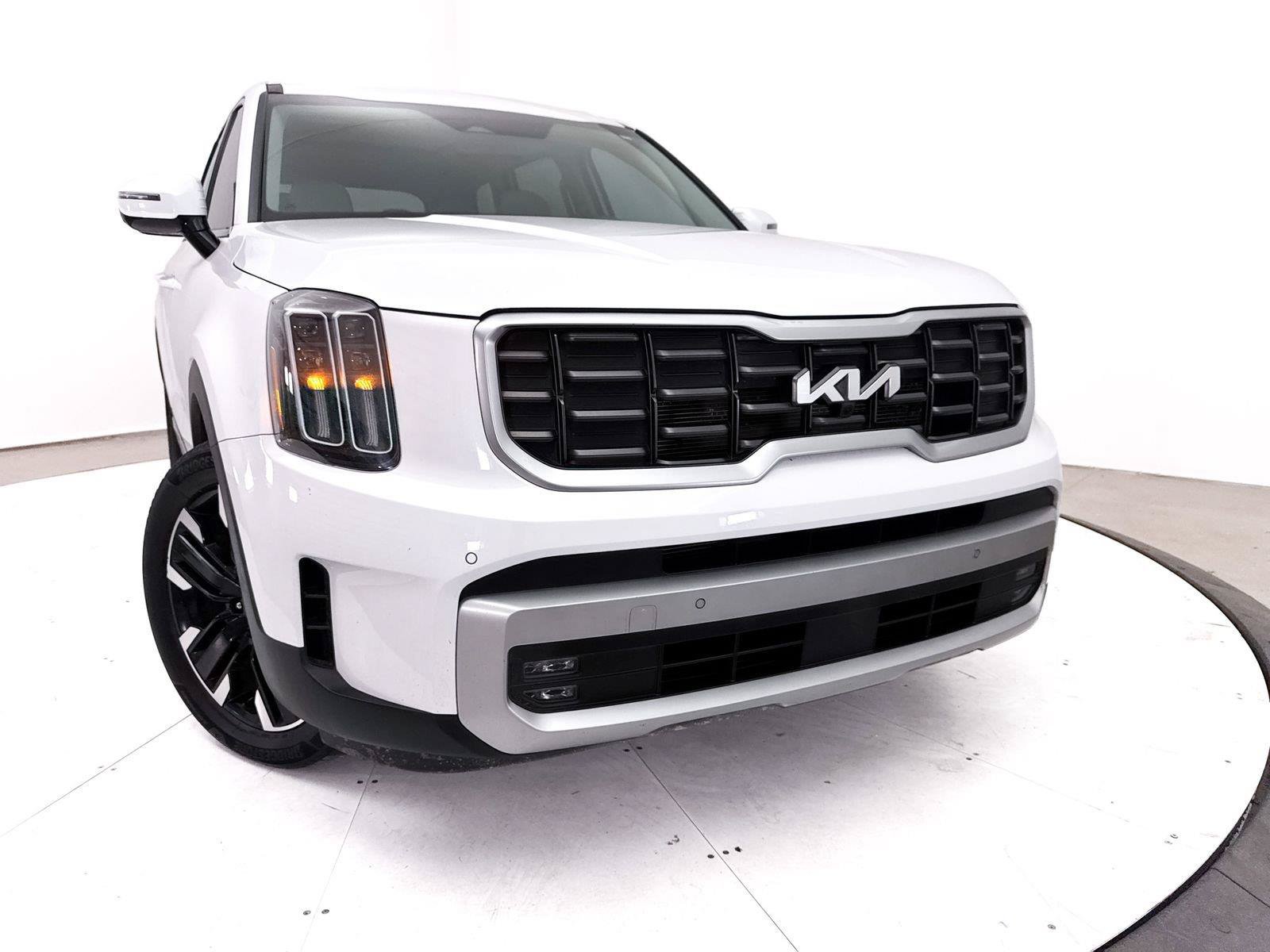 Certified 2024 Kia Telluride SX FWD image 8