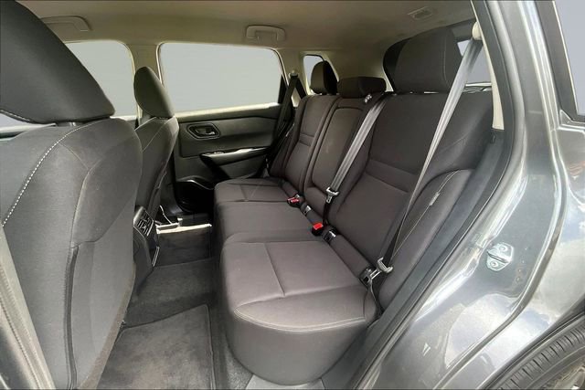 Used 2025 Nissan Rogue S FWD image 22