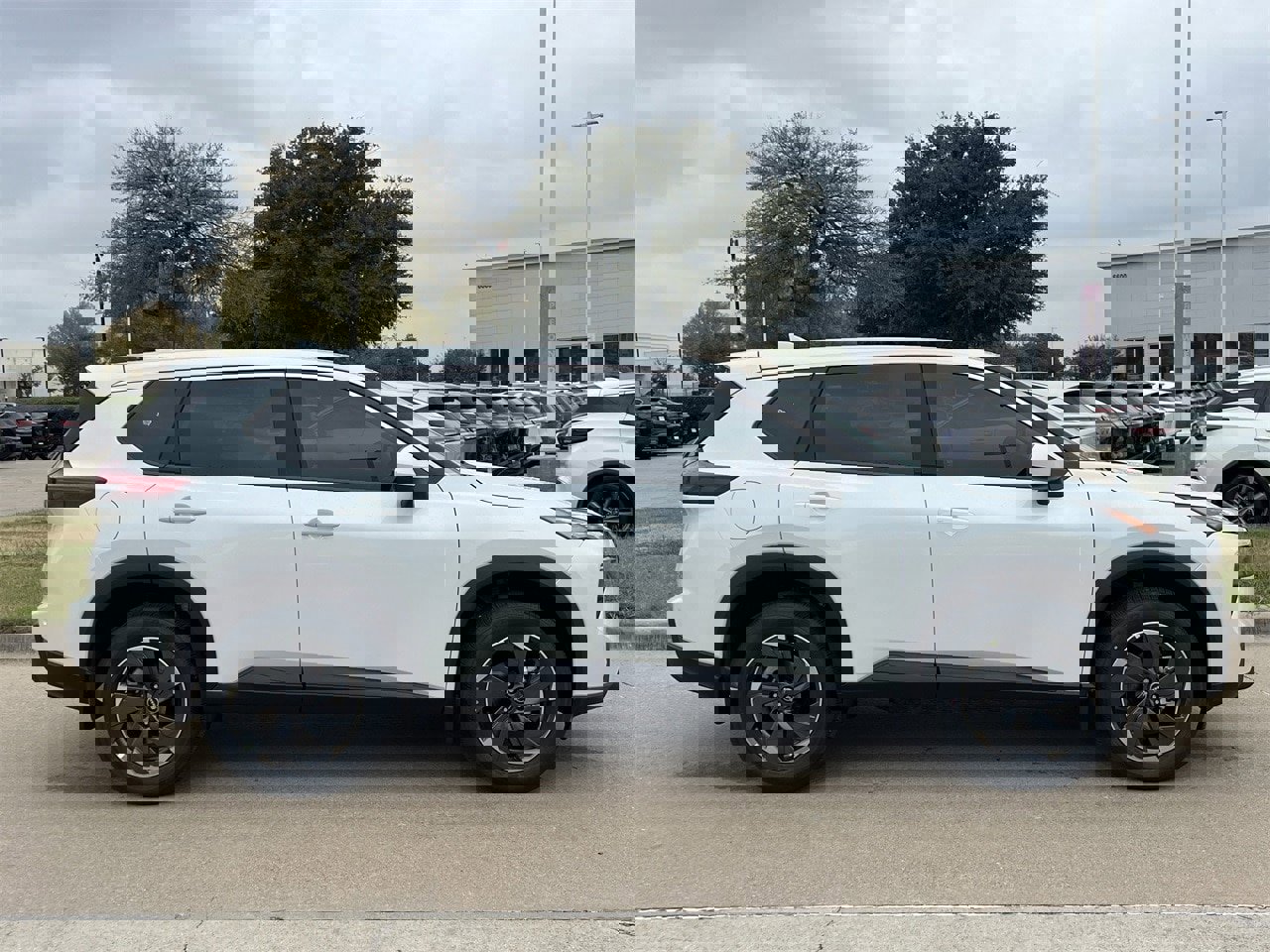 New 2026 Nissan Rogue SV image 3