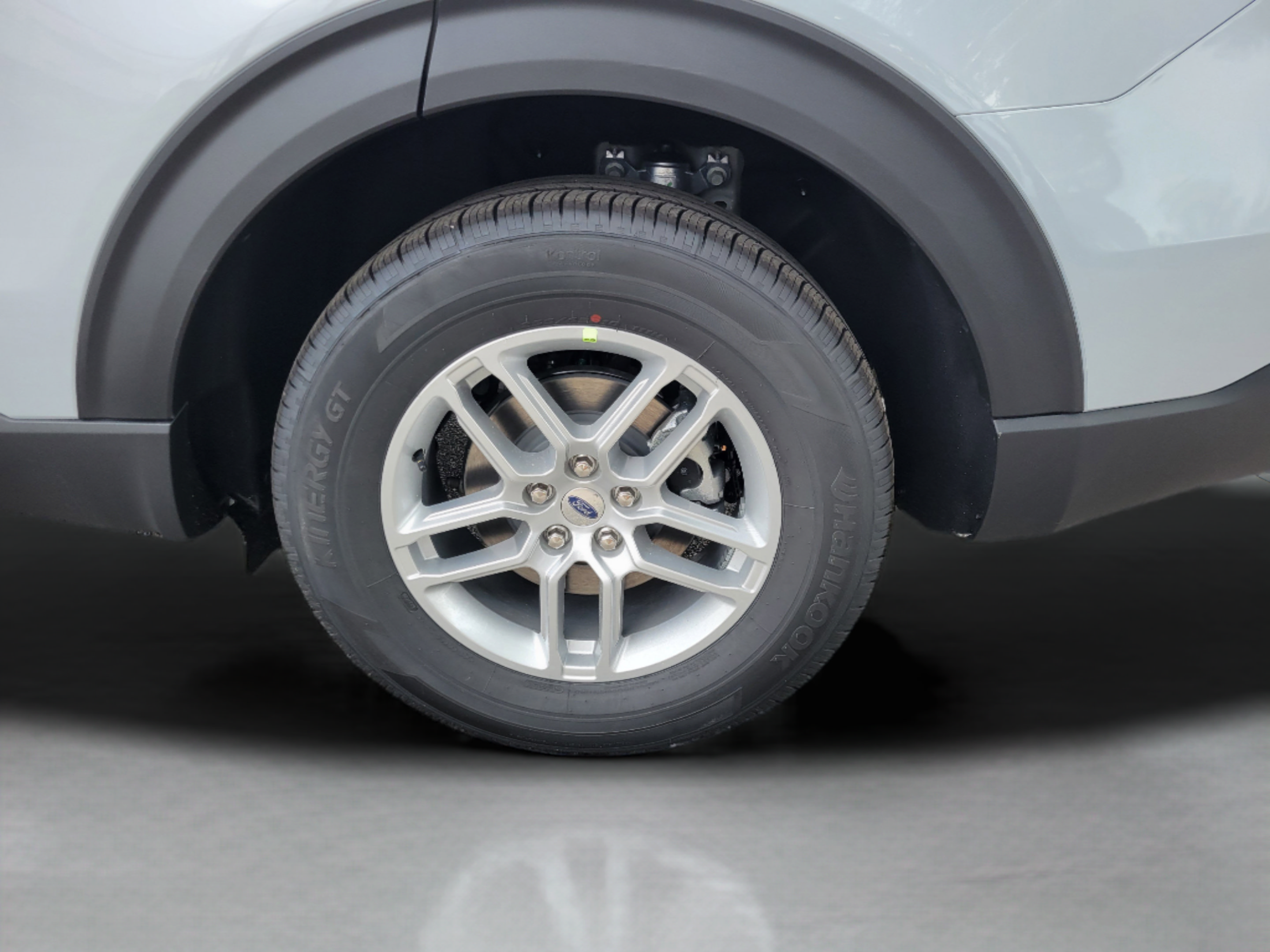 New 2026 Ford Explorer Active RWD image 31