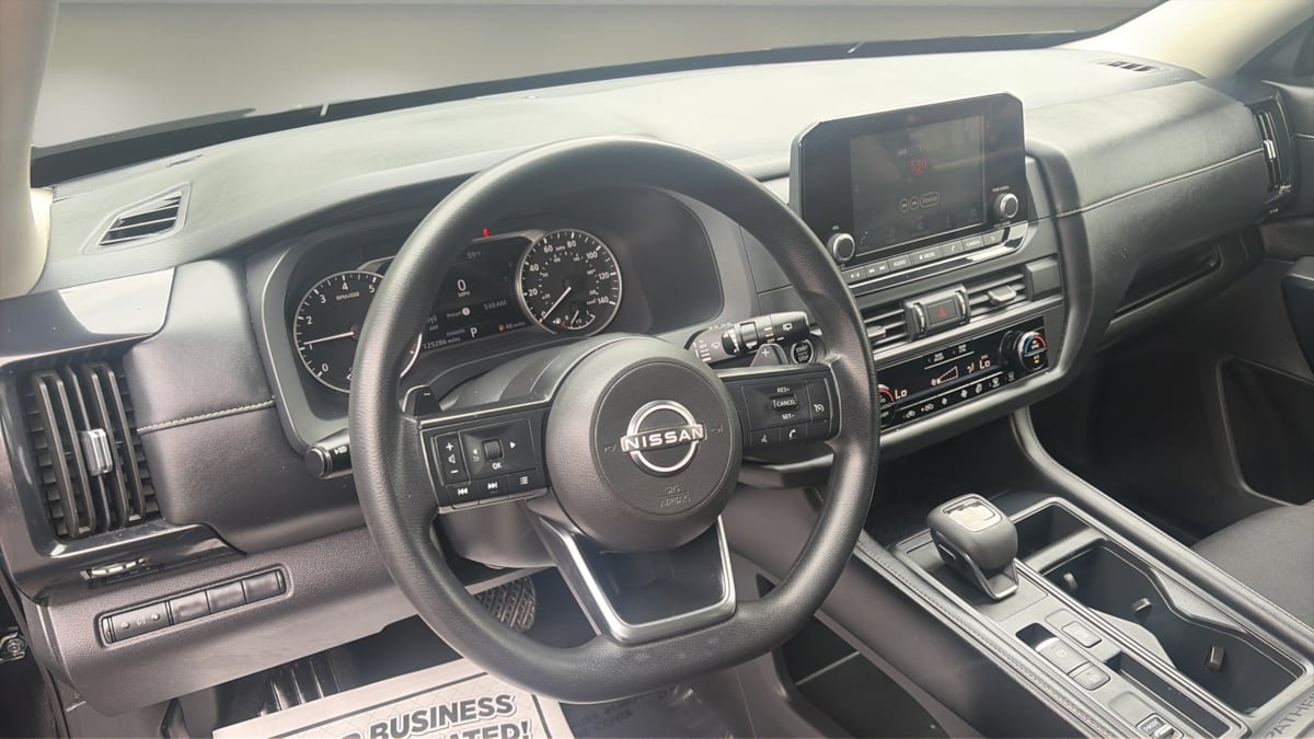 Used 2023 Nissan Pathfinder S w/ Cargo Package FWD image 18