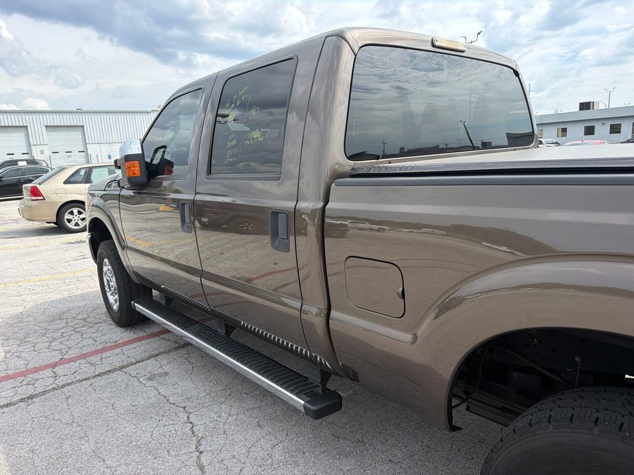 Used 2016 Ford F250 XLT w/ XLT Premium Package AWD/4WD image 8