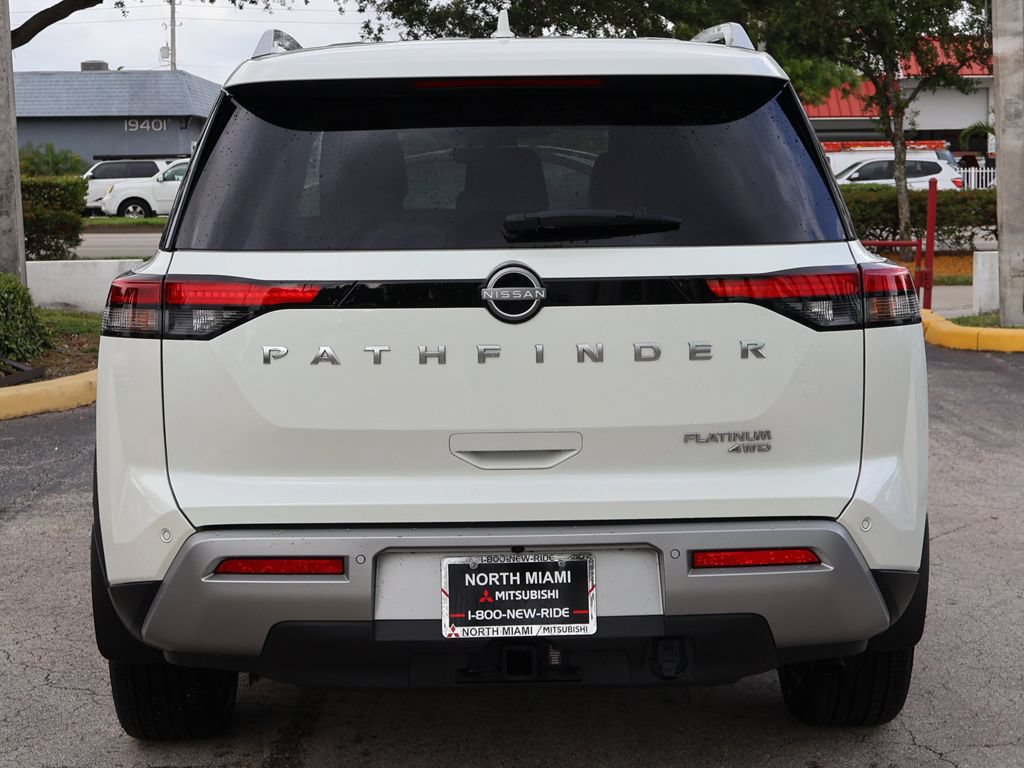 Used 2024 Nissan Pathfinder Platinum w/ Cargo Package AWD/4WD image 18