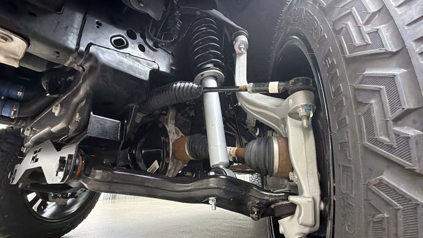 Used 2025 Ford F150 Lariat w/ Tow/Haul Package image 16