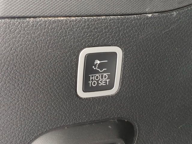 Used 2022 Jeep Grand Wagoneer Series I AWD/4WD image 15