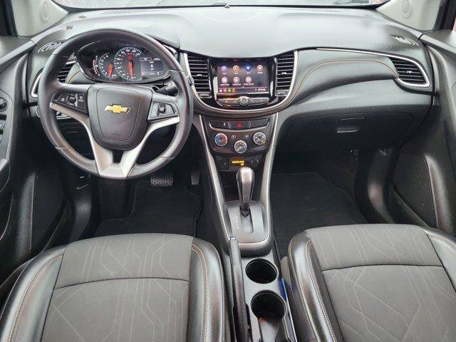Used 2021 Chevrolet Trax LT w/ Redline Edition image 12