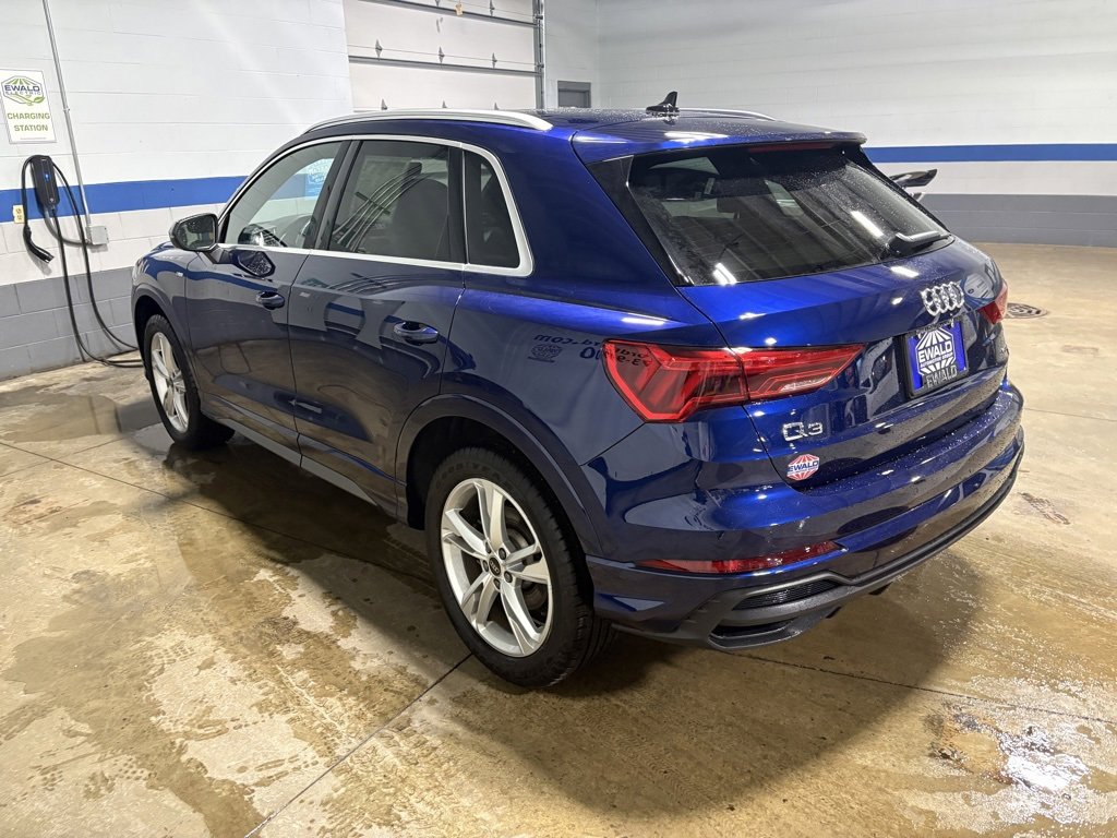 Used 2024 Audi Q3 2.0T Premium Plus w/ Premium Plus Package image 6