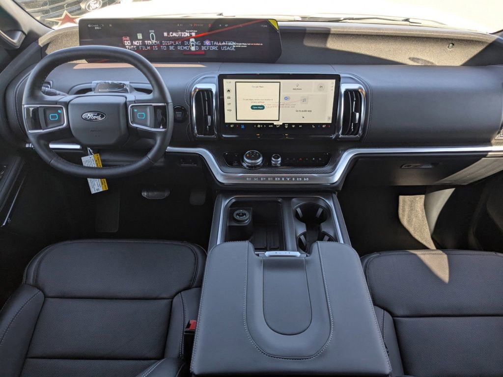 New 2026 Ford Expedition Platinum w/ Stealth Appearance Package AWD/4WD image 16