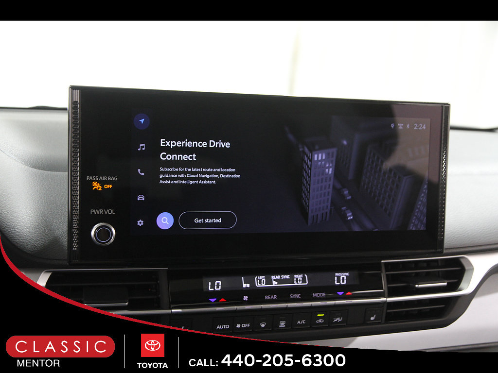 Used 2026 Toyota Sienna XLE FWD image 10