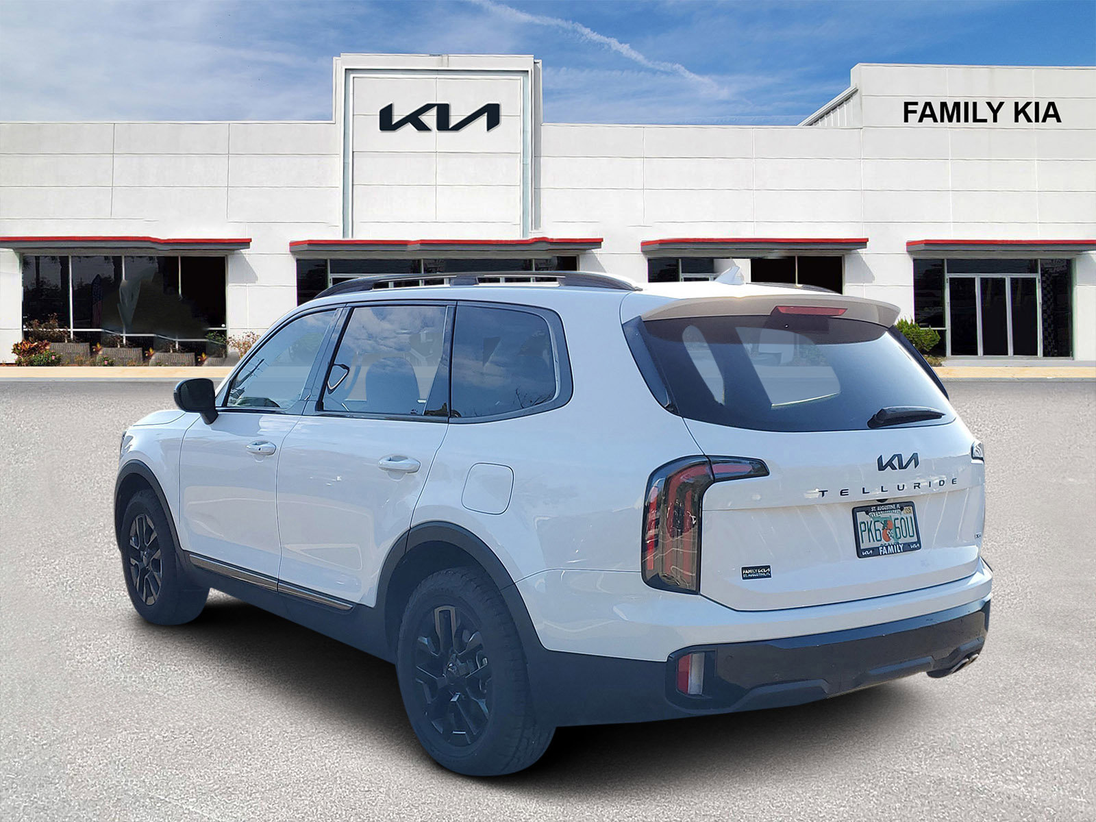 Certified 2025 Kia Telluride AWD image 4