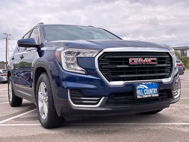 Used 2022 GMC Terrain SLE w/ Driver Convenience Package image 10
