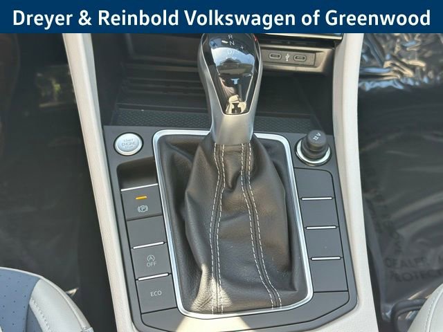 New 2026 Volkswagen Jetta SE FWD image 19