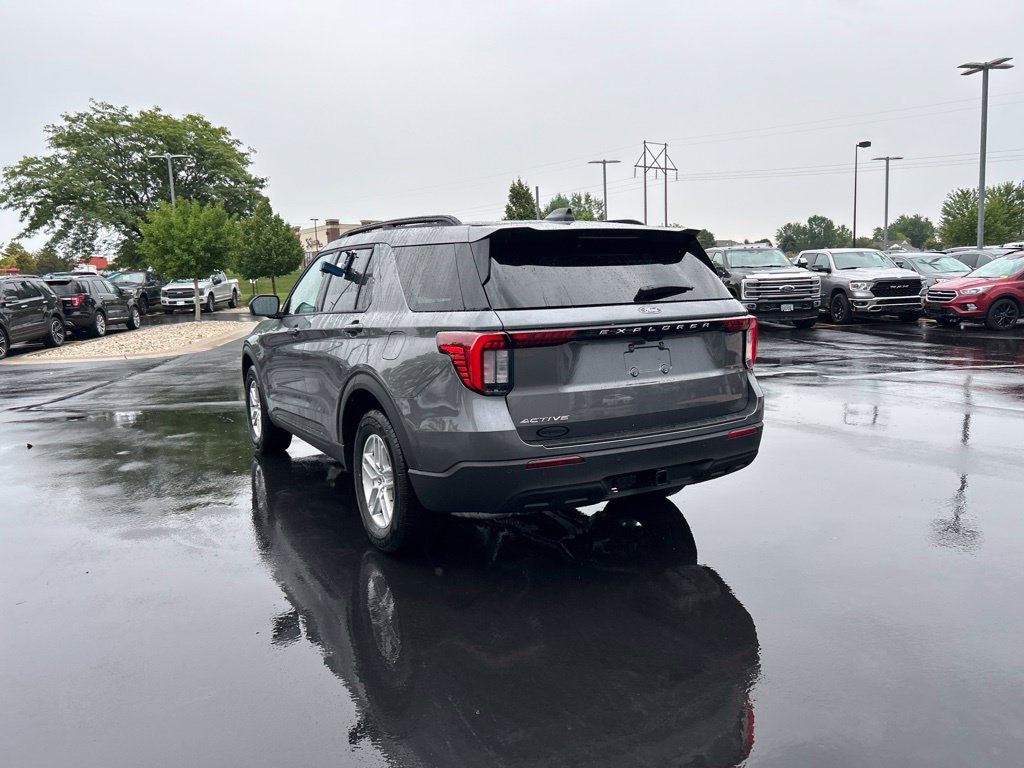 New 2027 Ford Explorer Active AWD/4WD image 8