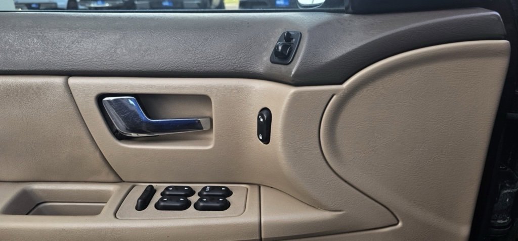 Used 2000 Mercury Sable LS Premium image 15