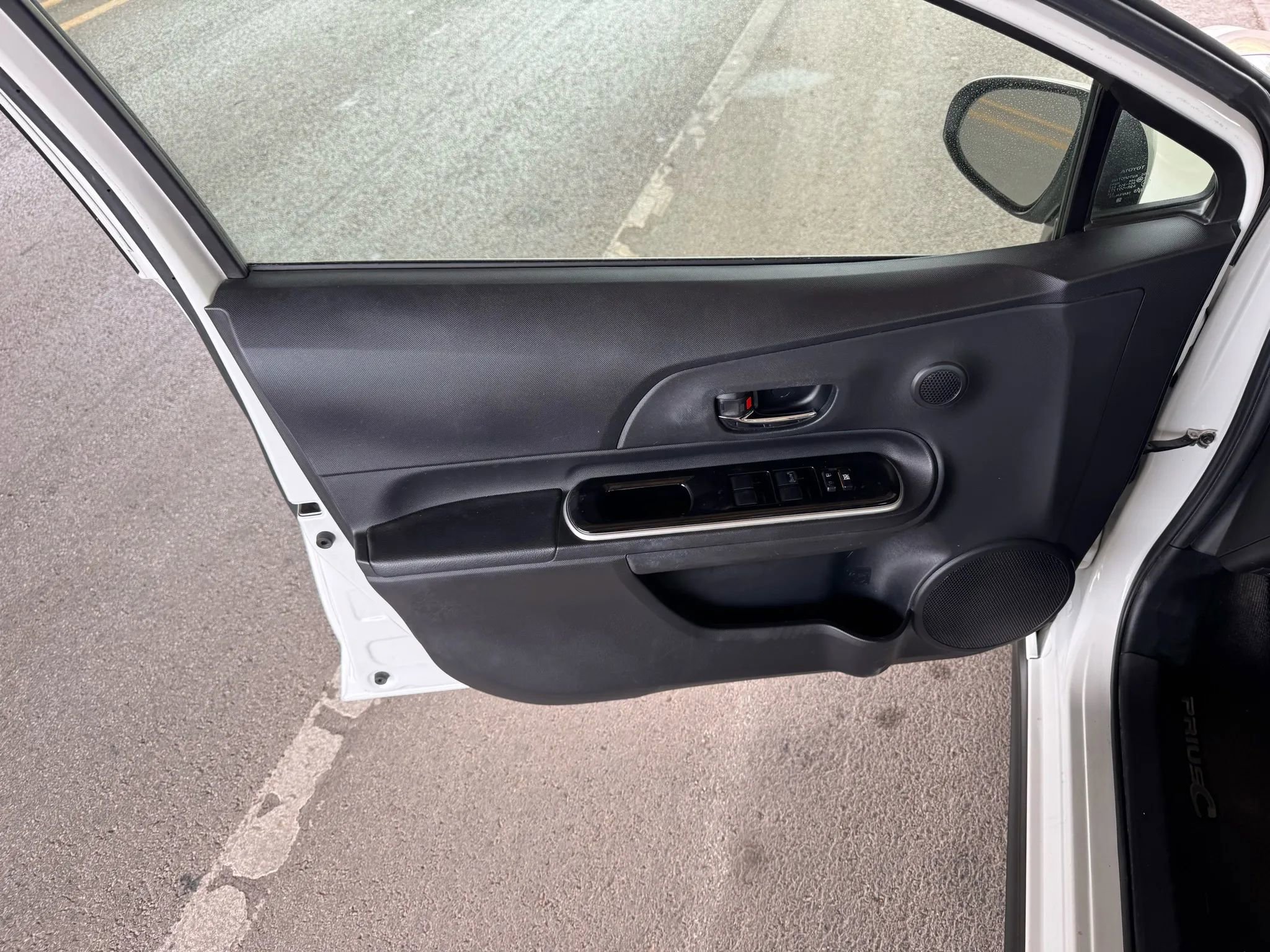 Used 2018 Toyota Prius C Four w/ Carpet Mat Package FWD image 10