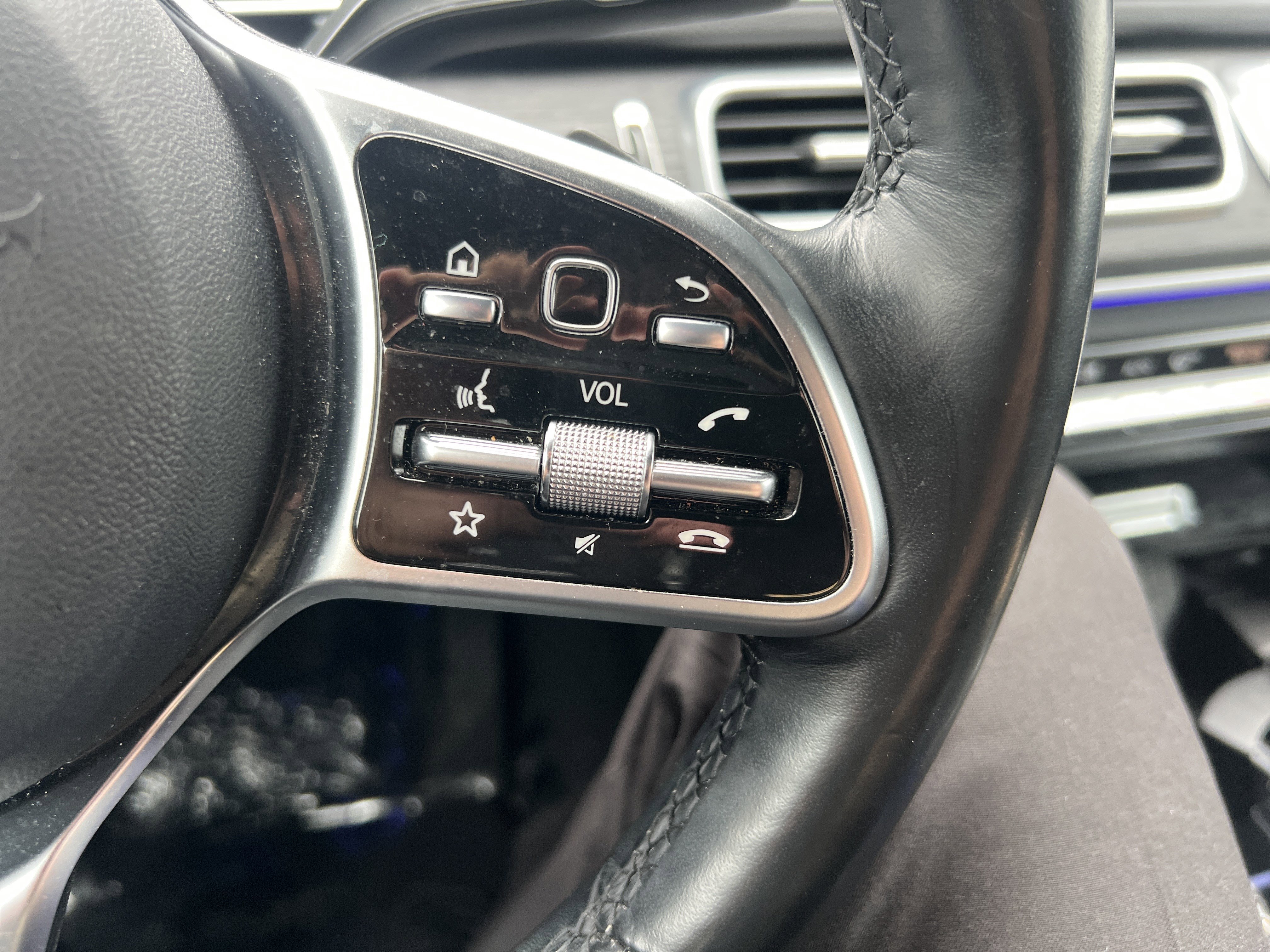 Used 2023 Mercedes-Benz GLS 450 450 image 20