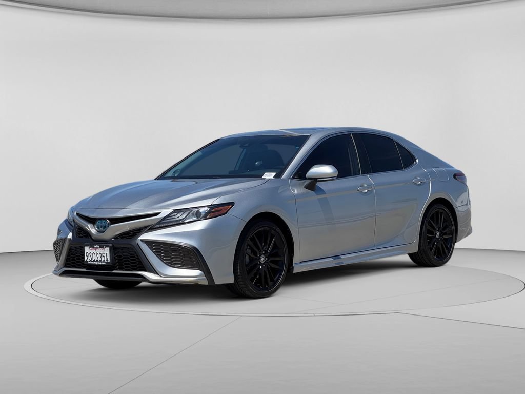 Used 2022 Toyota Camry XSE w/ Navigation Upgrade Package FWD image 7