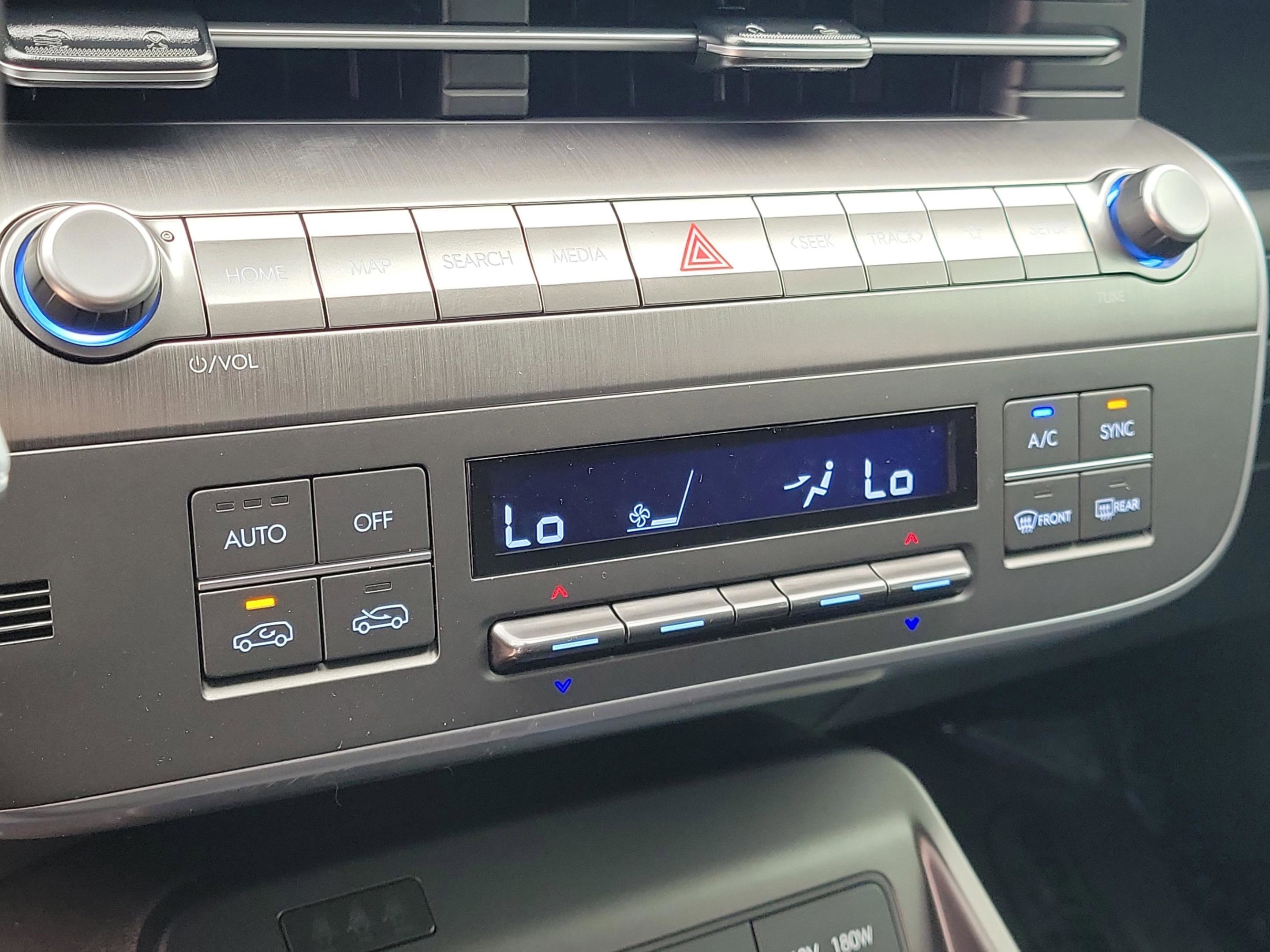 New 2026 Hyundai Kona SEL Premium image 22