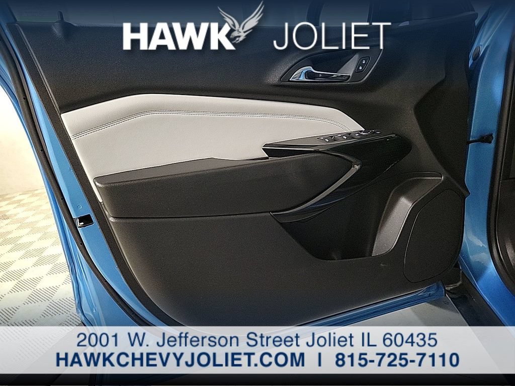Used 2025 Chevrolet Trax LT w/ Driver Confidence Package FWD image 18