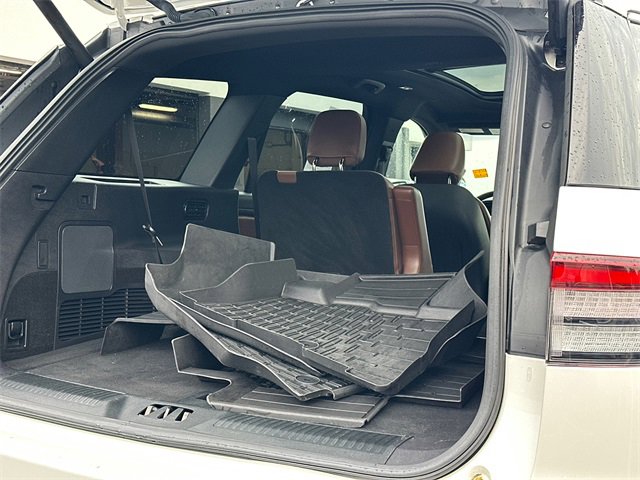 Used 2022 Lincoln Aviator Reserve w/ Equipment Group 201A image 8