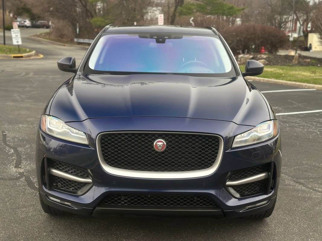Used 2017 Jaguar F-PACE R-Sport AWD/4WD image 3