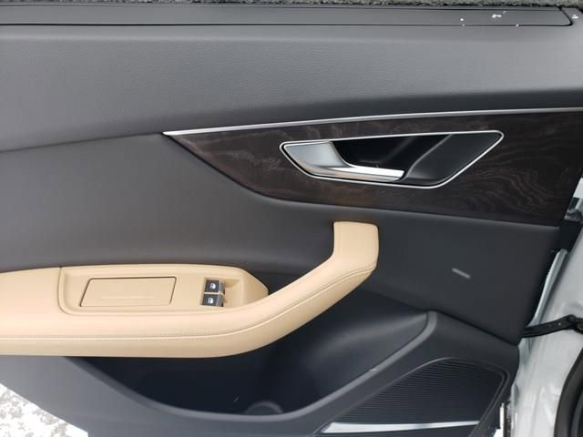 New 2026 Audi Q8 Prestige image 13