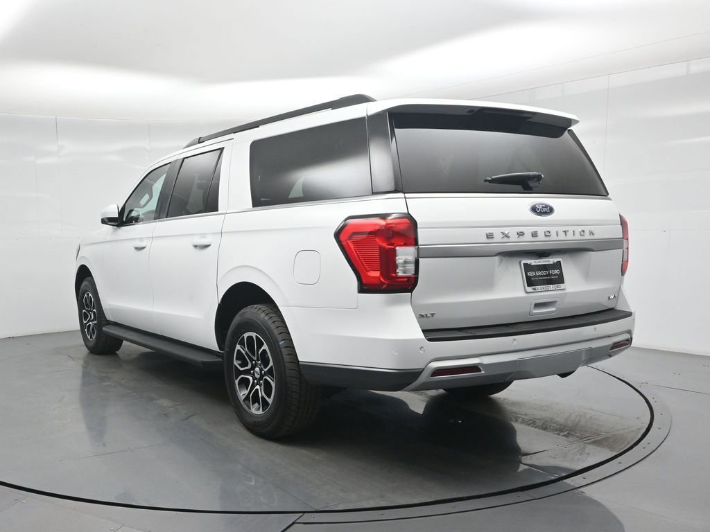 Used 2024 Ford Expedition Max XLT image 31