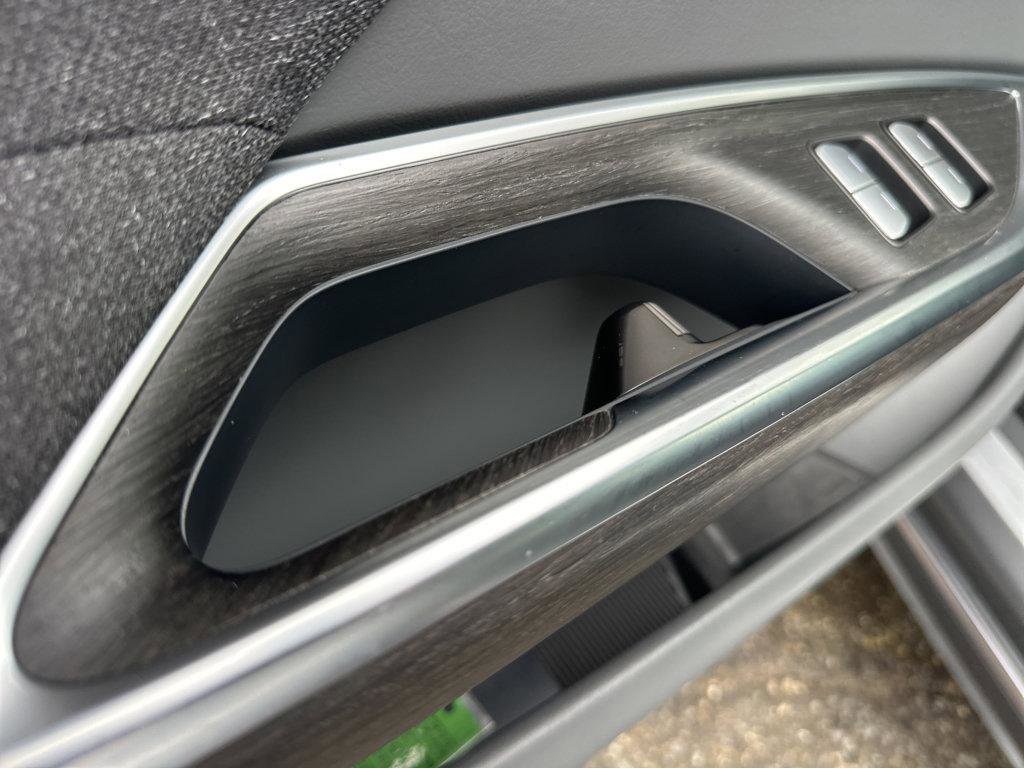 Used 2024 Lucid Air Touring image 33