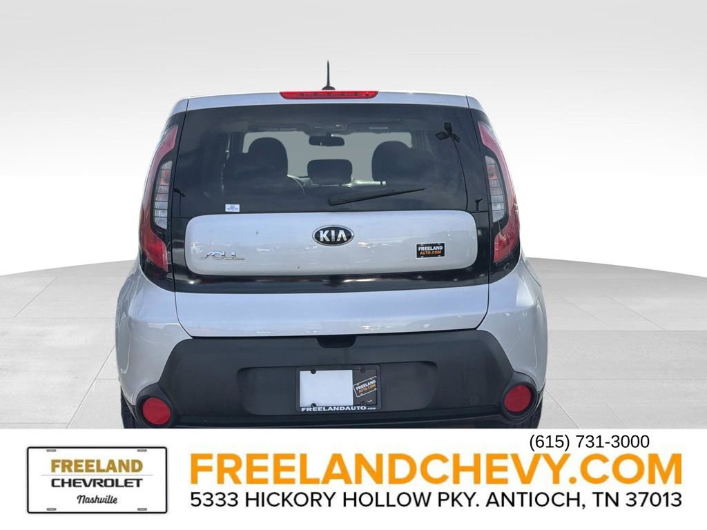 Used 2015 Kia Soul + image 4