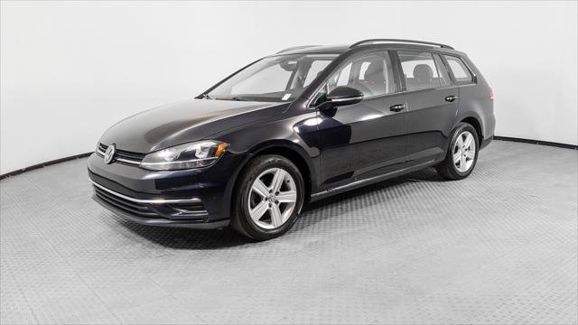 Used 2018 Volkswagen Golf SE FWD image 2
